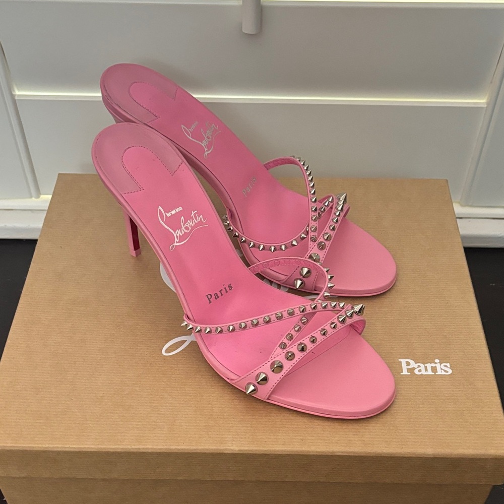 NEW Christian Louboutin Pink Studded Heels with Box